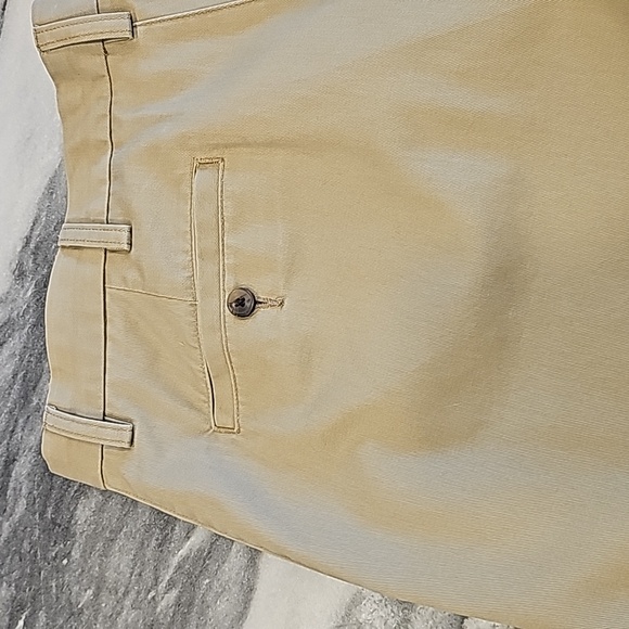 St. John's Bay Khaki Chinos 38x30 Classic Fit Worry Free Flat Front Work Comfort - Picture 4 of 6